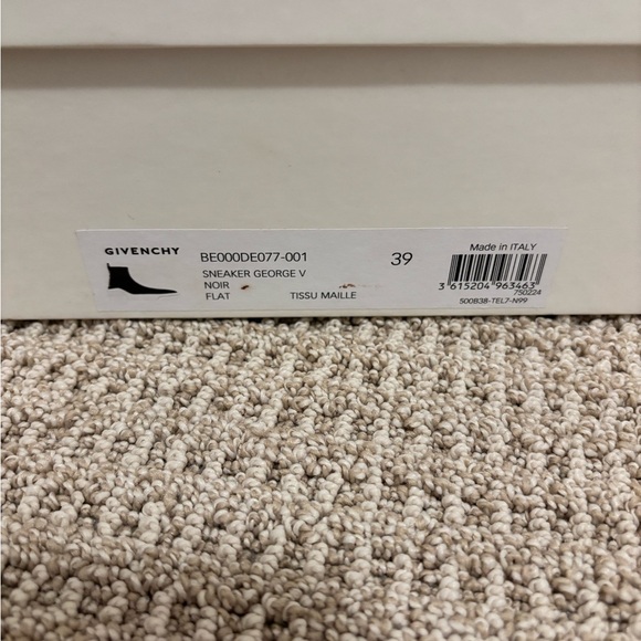 Givenchy George V Sneakers Size 39 - Picture 3 of 7